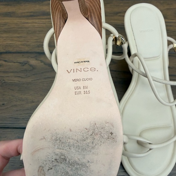 Vince heels - Picture 3 of 4